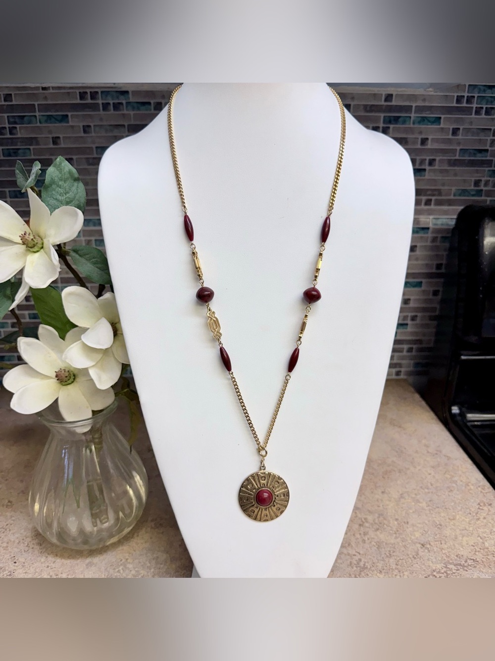 Vintage Sarah Coventry Safari Aztec style necklace